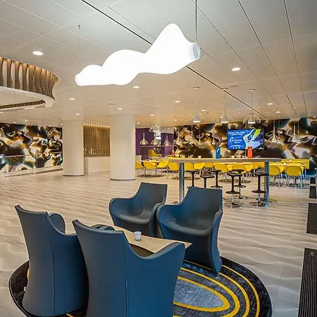 Prize By Radisson, Berna